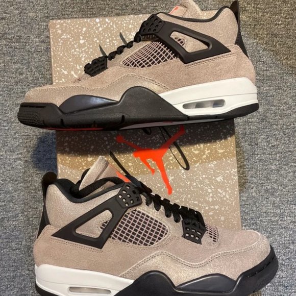 Nike Air Jordan 4 traps haze
